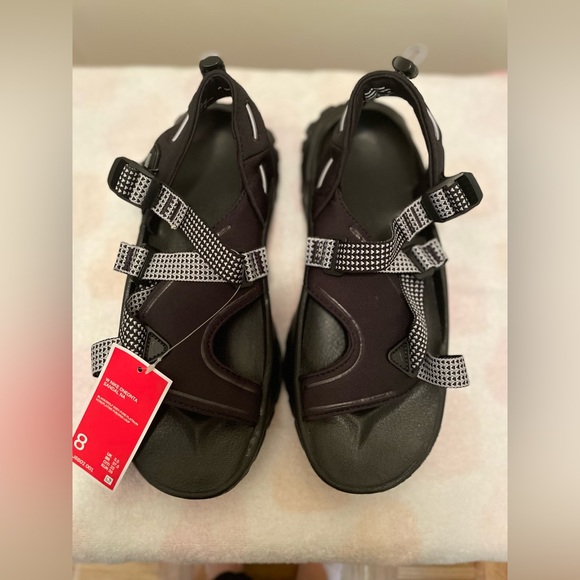 Women’s Nike Oneonta Sandal - Size 8 - Picture 2 of 8